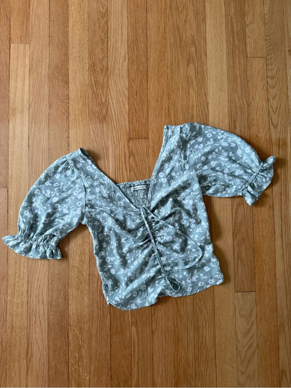 Abercrombie & Fitch Sage Green Floral Ruched Tie Blouse XS
